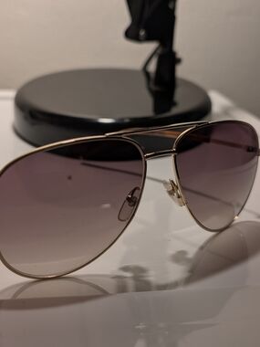 Marc Jacobs Gold Frame Aviator Sunglasses with Gradient Purple Lenses